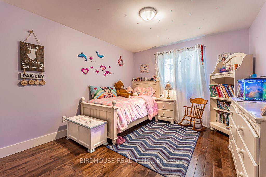 17 Mohawk Drive