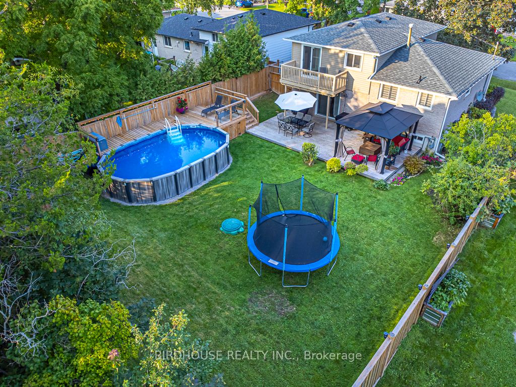 17 Mohawk Drive
