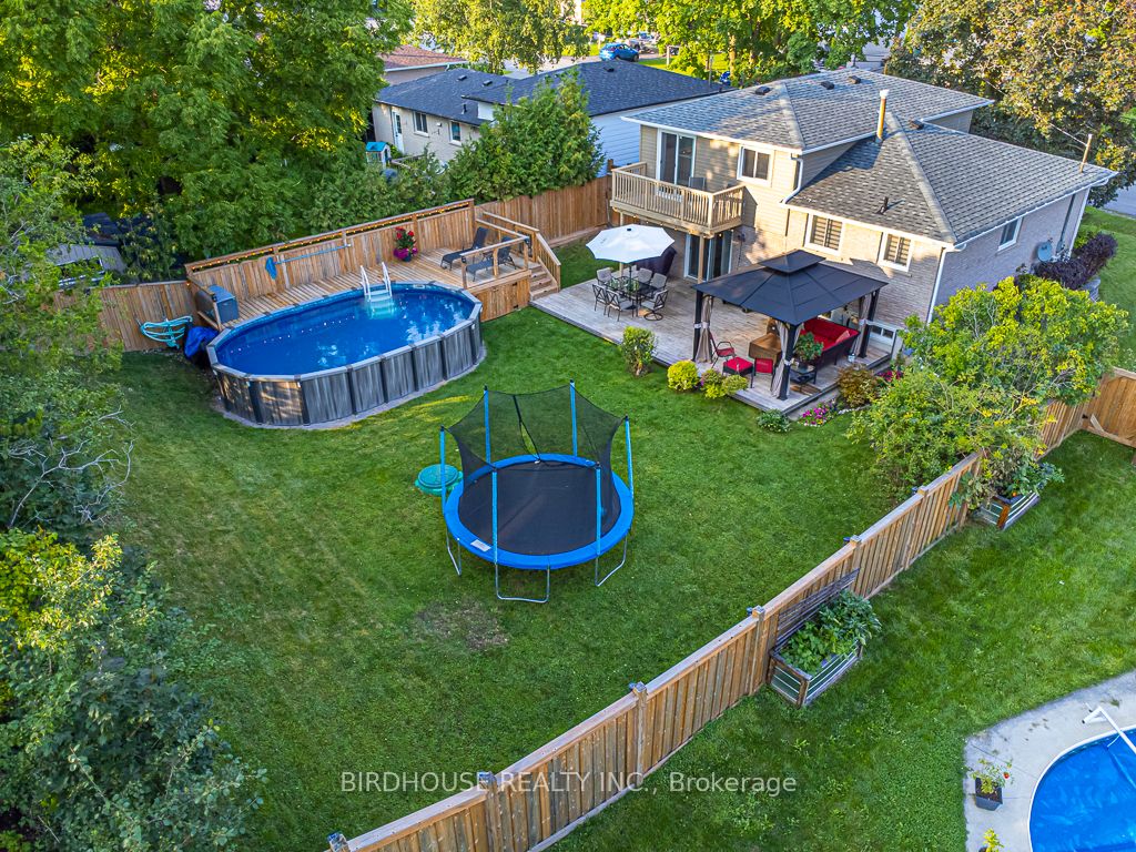 17 Mohawk Drive