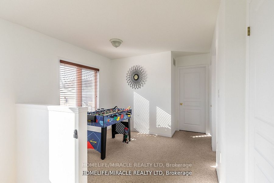 51 Palacebeach Tr