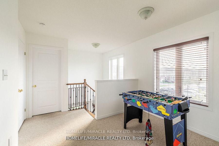 51 Palacebeach Tr