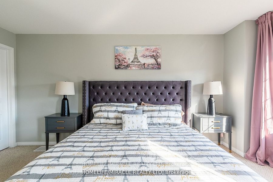 51 Palacebeach Tr