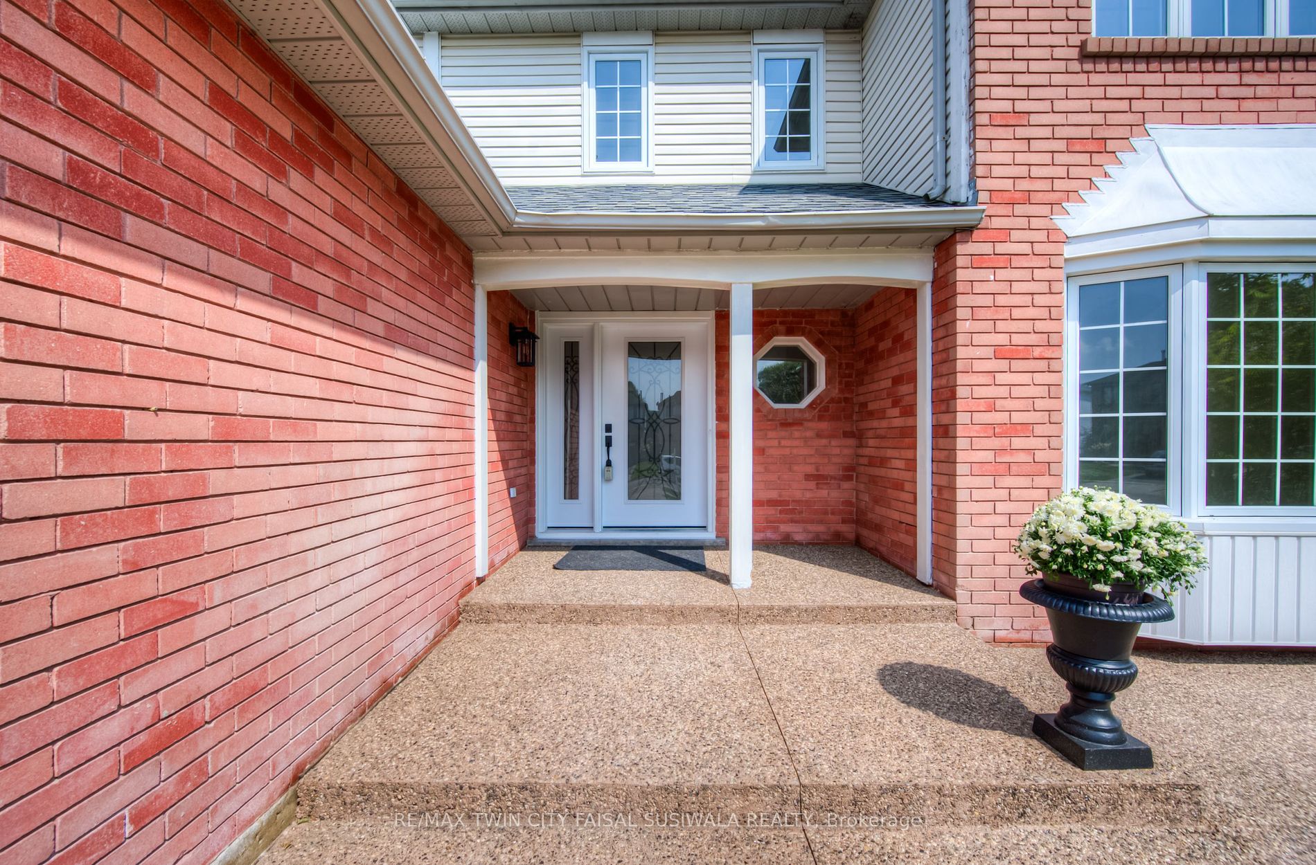 62 Glenvalley Drive