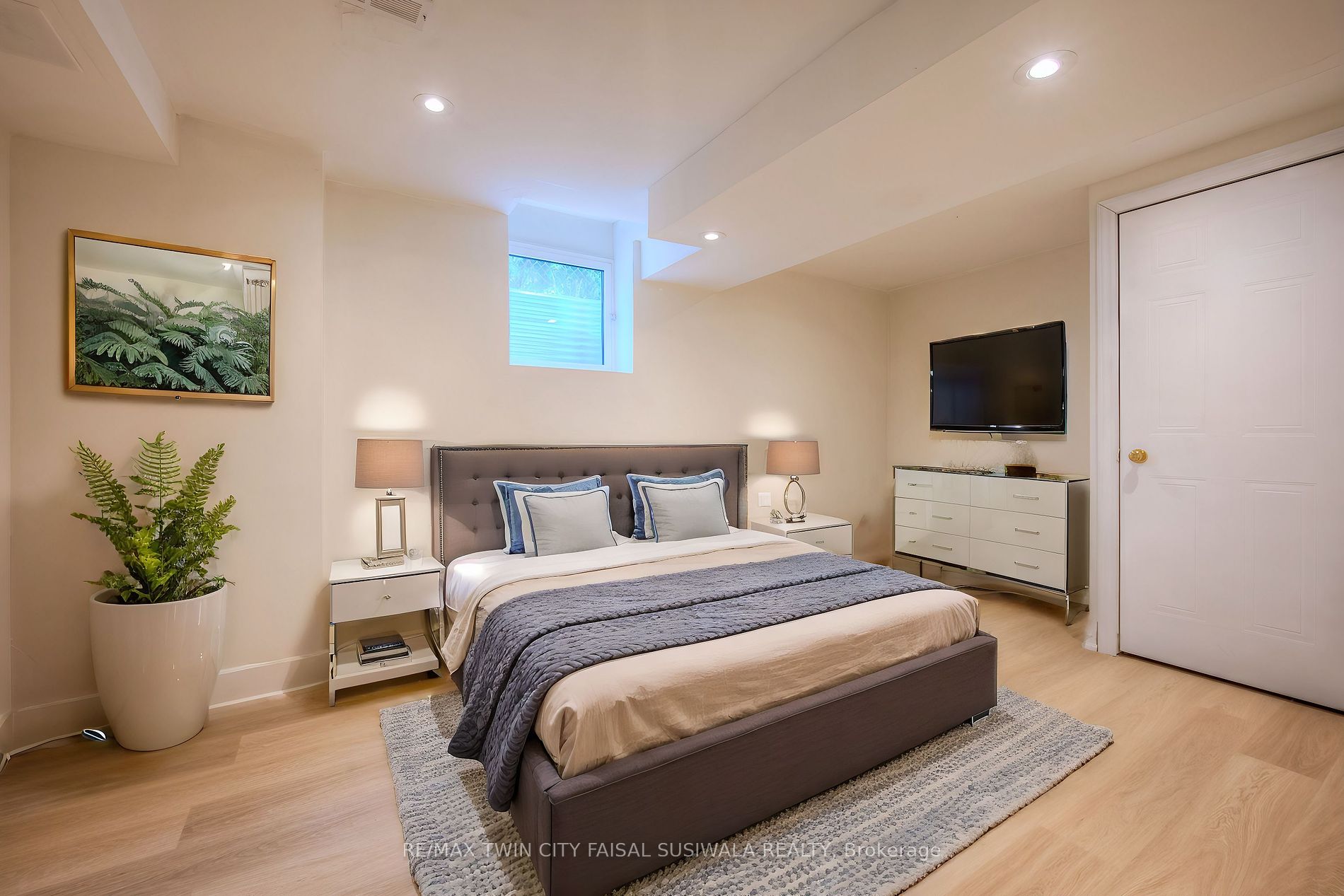 62 Glenvalley Drive