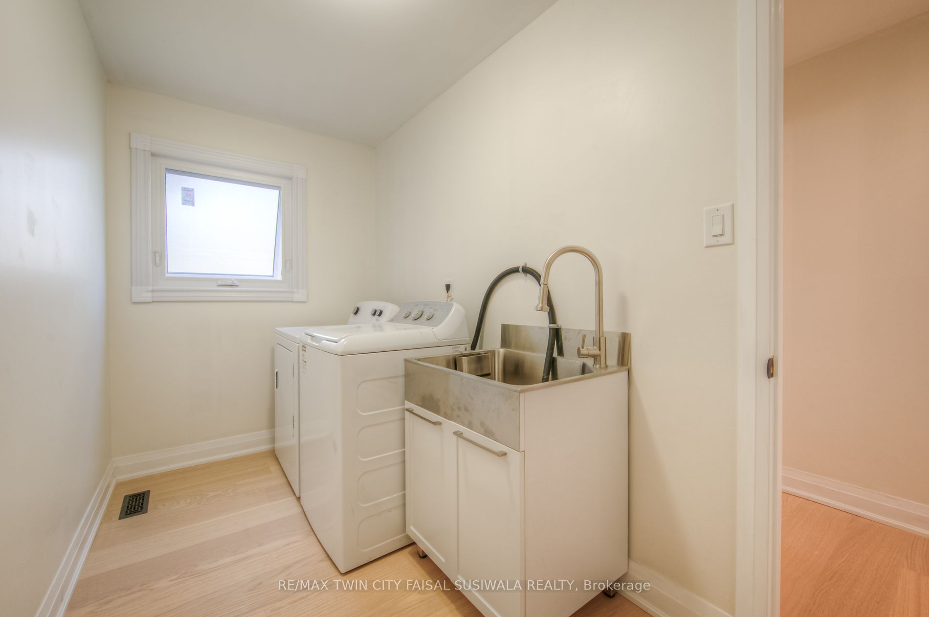 62 Glenvalley Drive