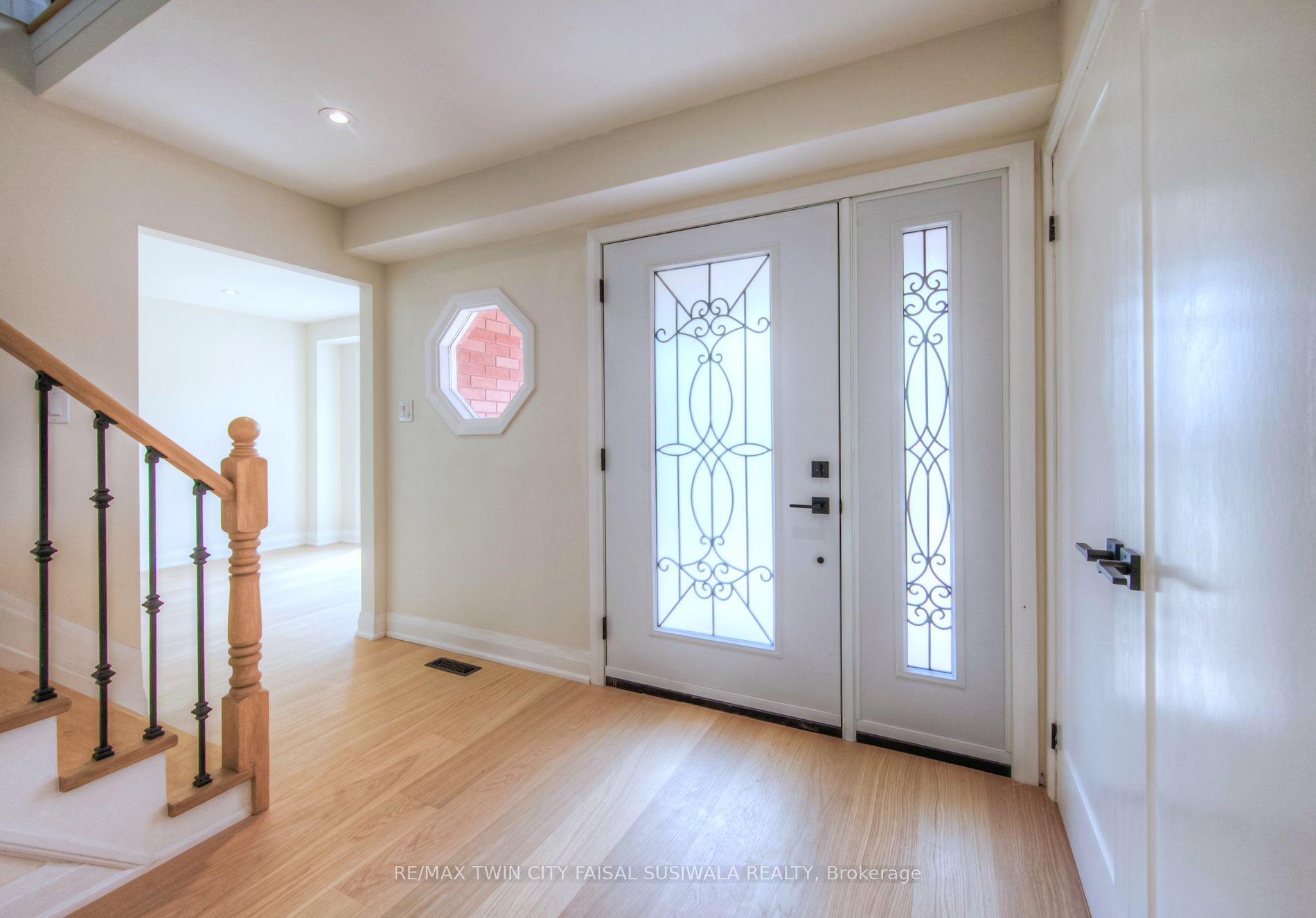 62 Glenvalley Drive