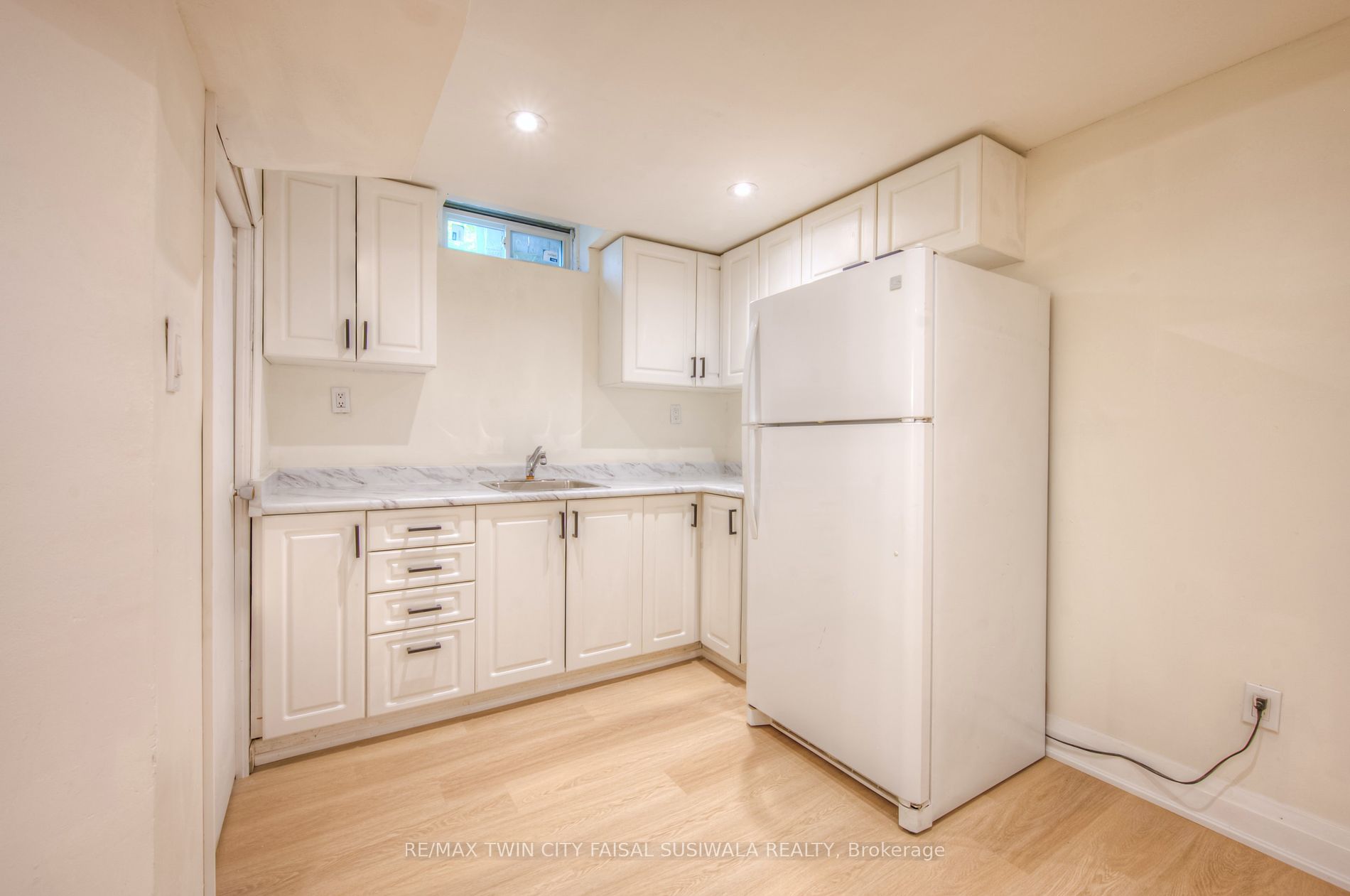 62 Glenvalley Drive