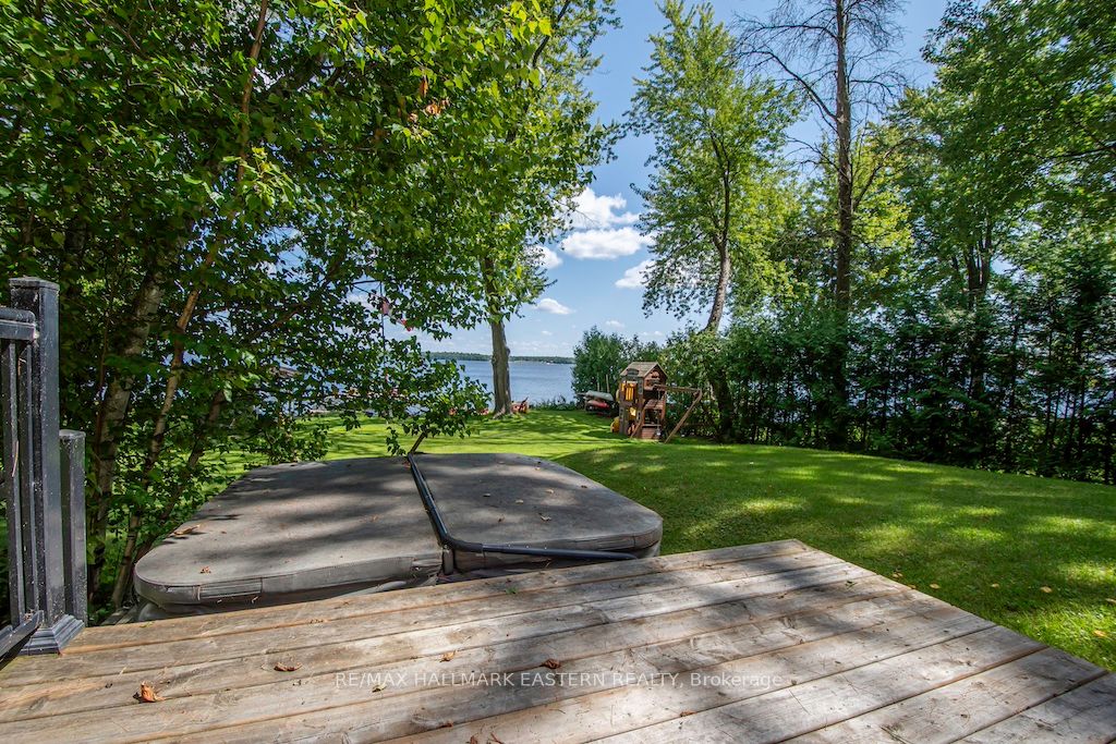 26 Manitou Lane