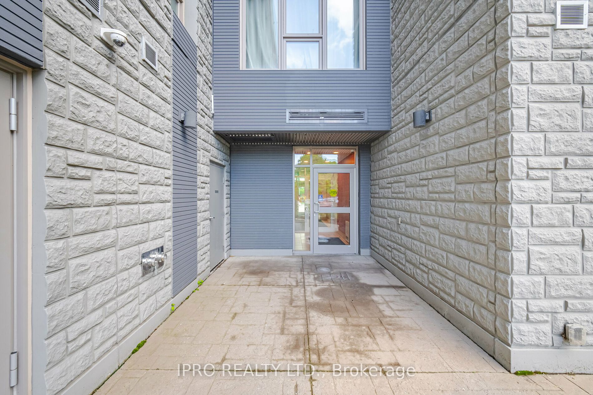 77 Leland Street, #108