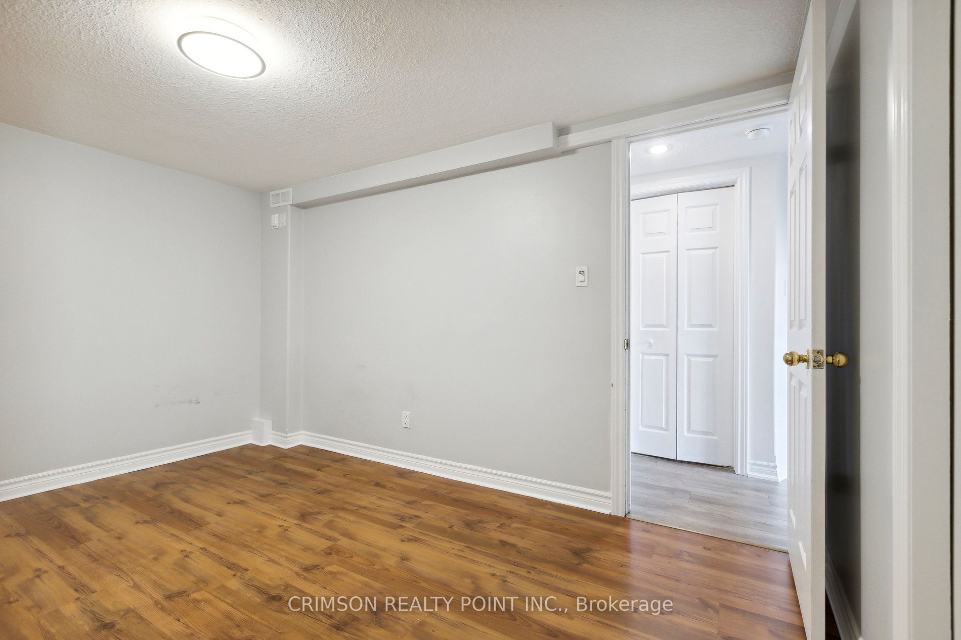 111 Grey Street #105