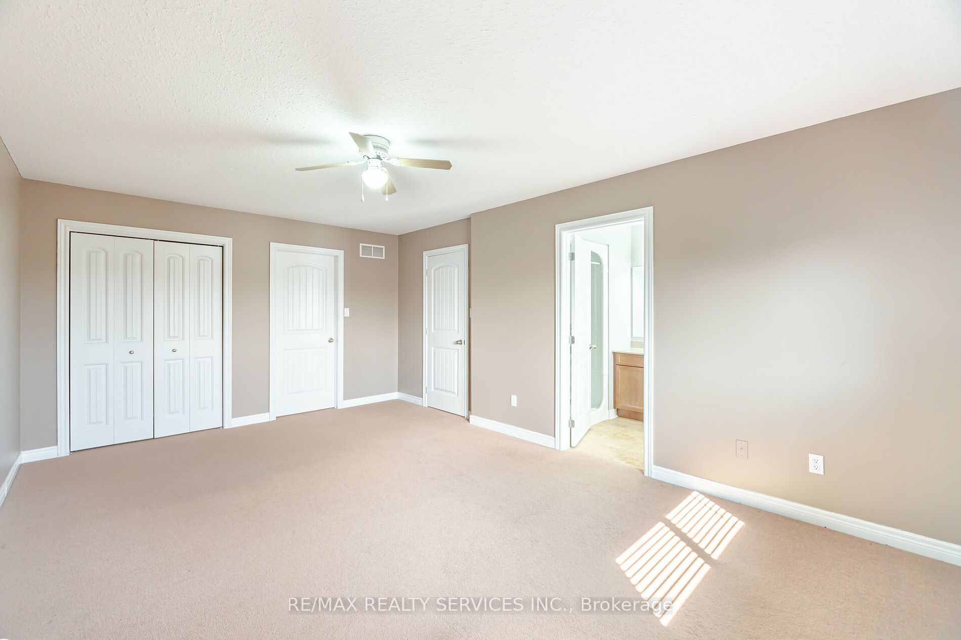 133 Fleming Way