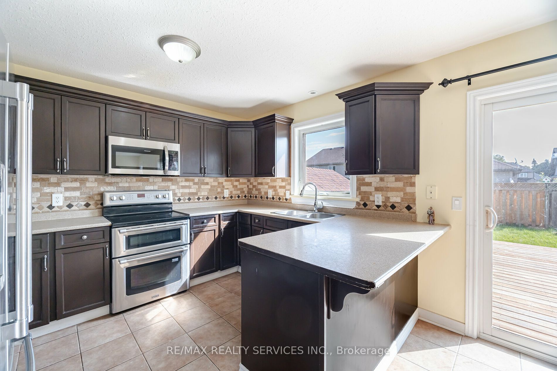 133 Fleming Way