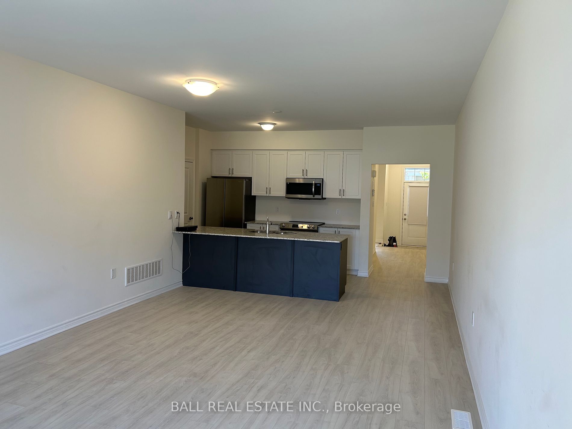 17 Lakewood Crescent #26