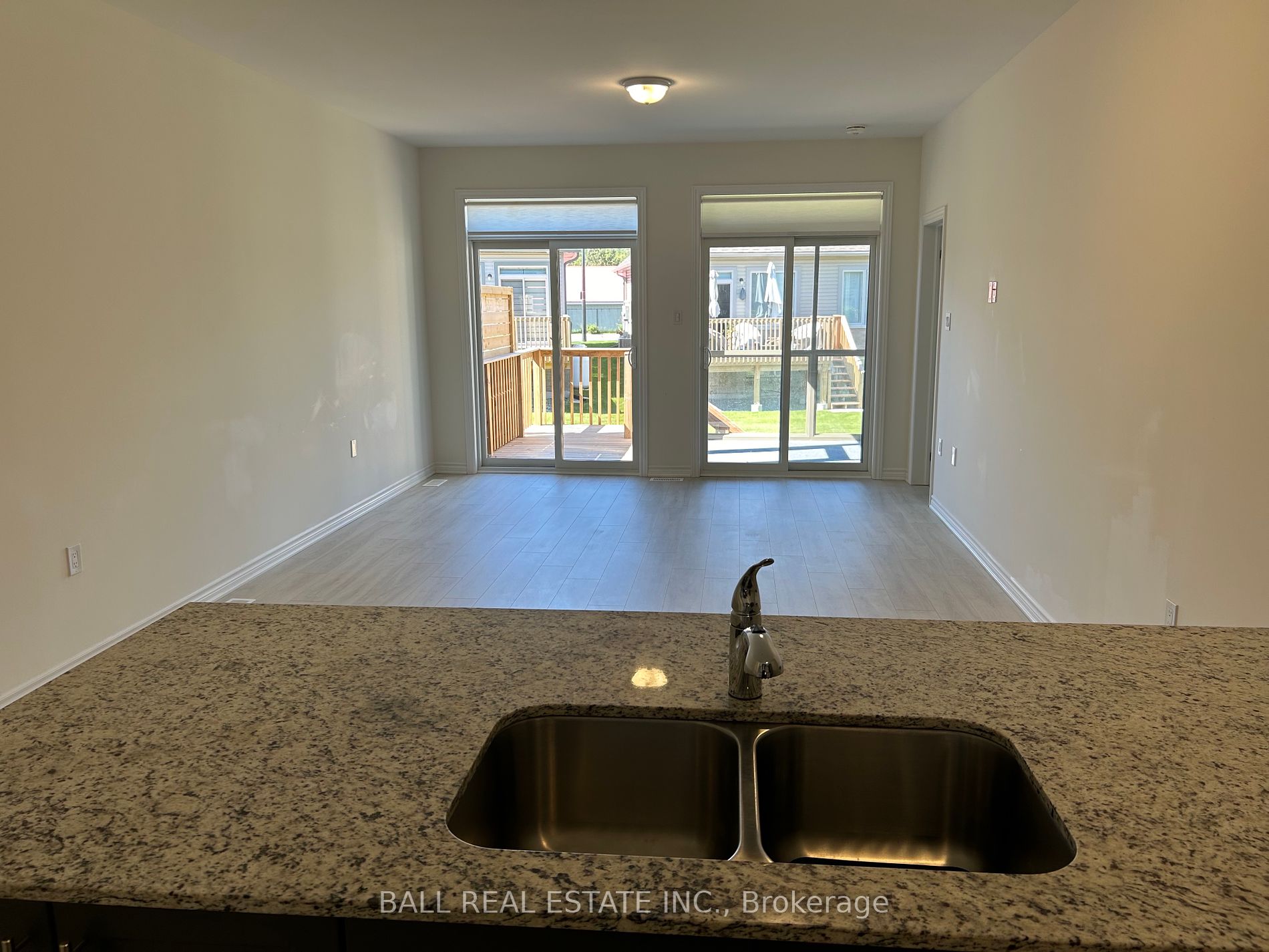 17 Lakewood Crescent #26