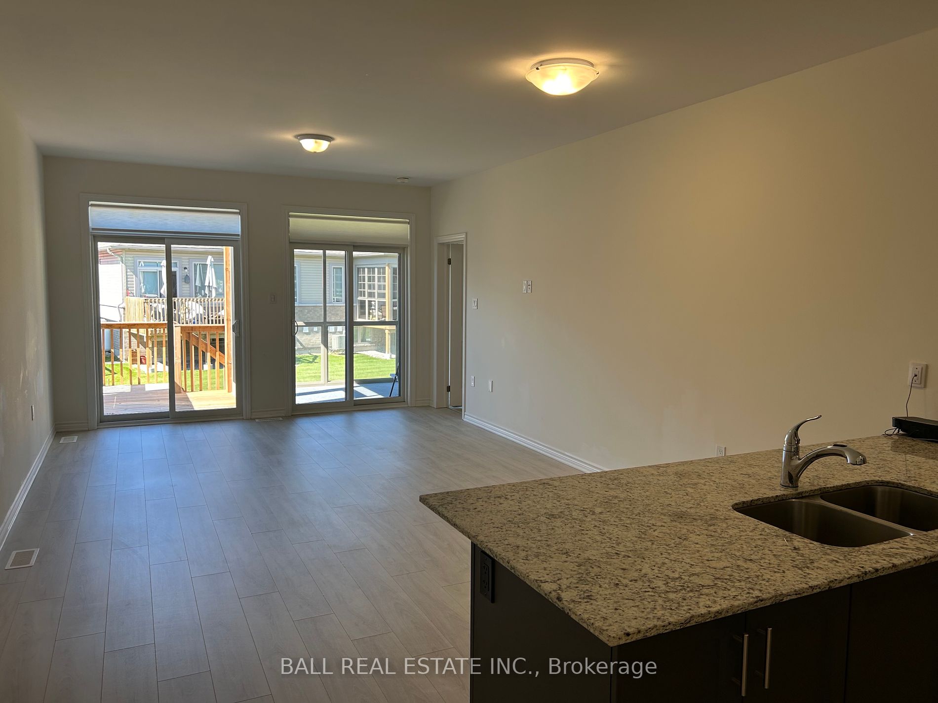 17 Lakewood Crescent #26