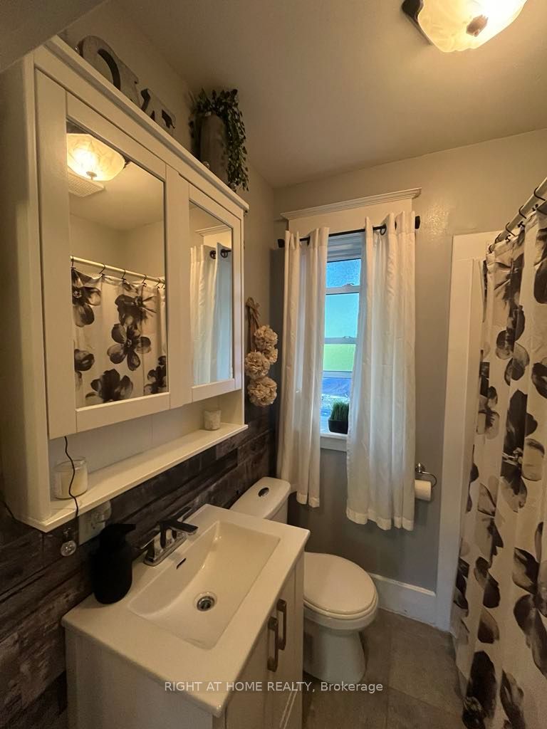 5337 Rice Lake Scenic Dr
