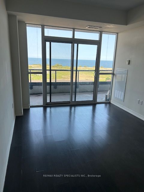 560 North Service Rd, #807