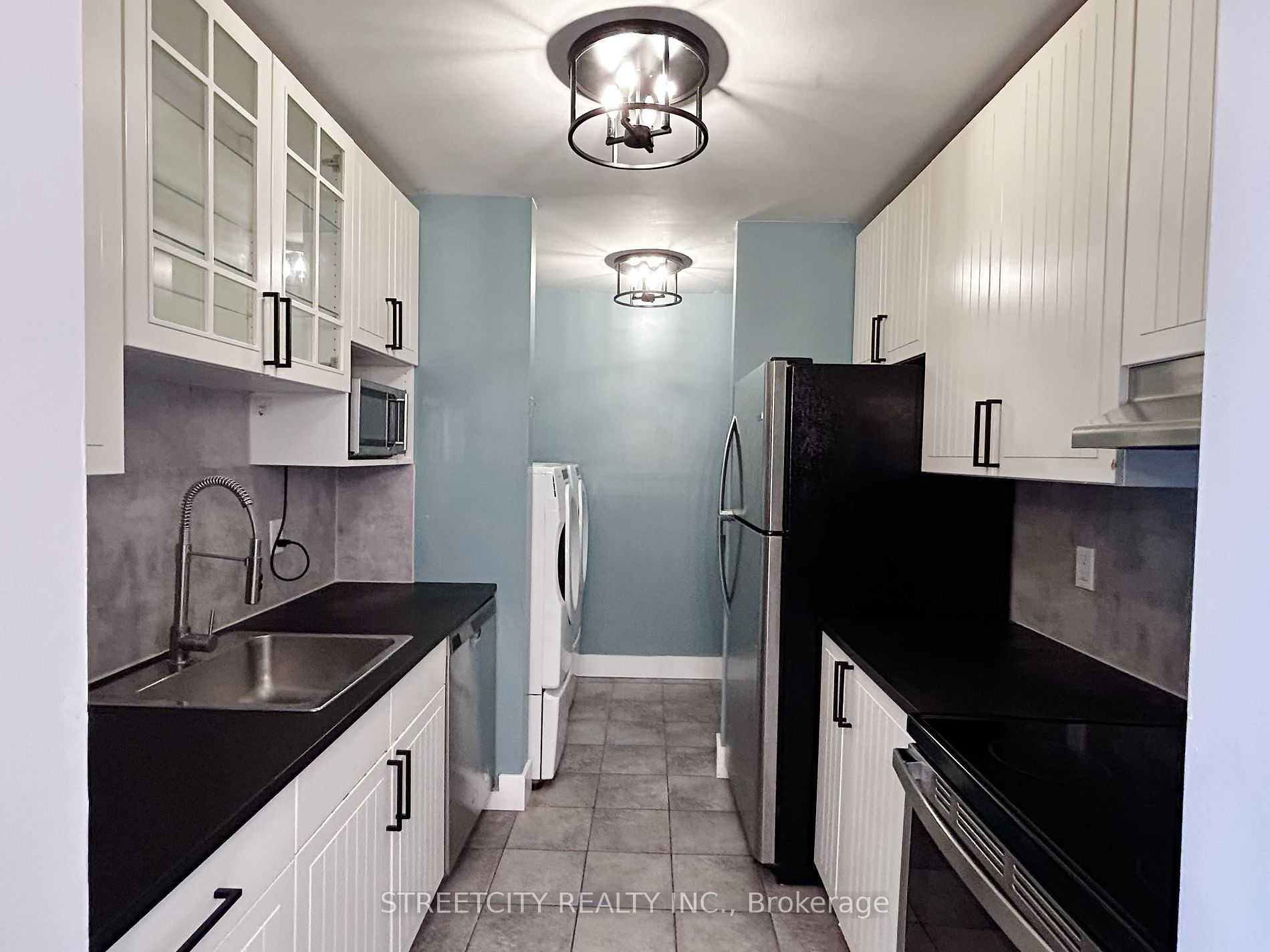 1096 Jalna Blvd, #119
