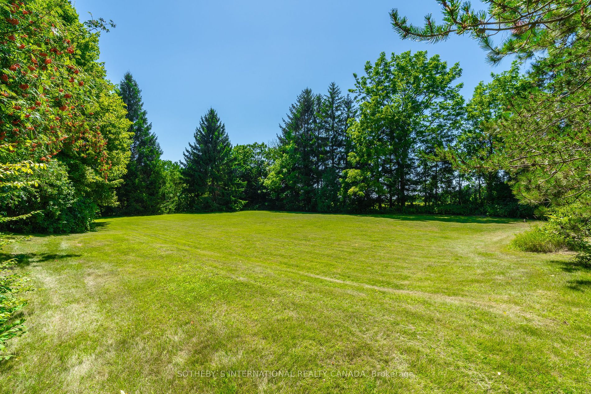 366 Lakeshore Rd