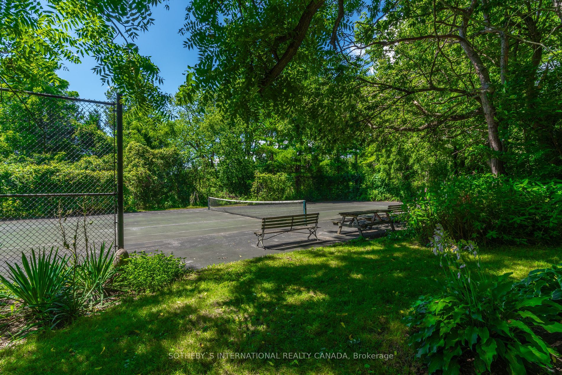 366 Lakeshore Rd