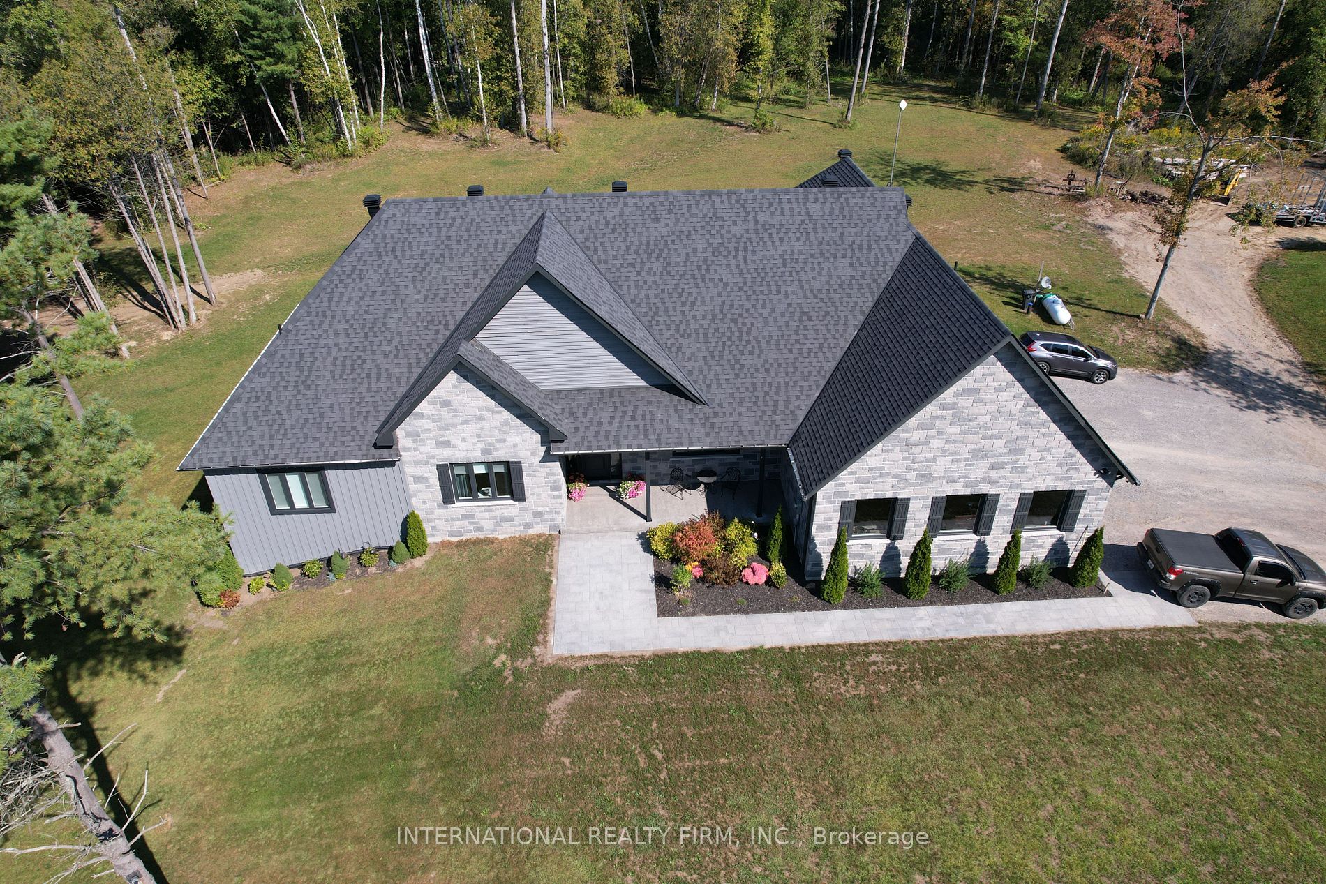 7085 County Rd 65