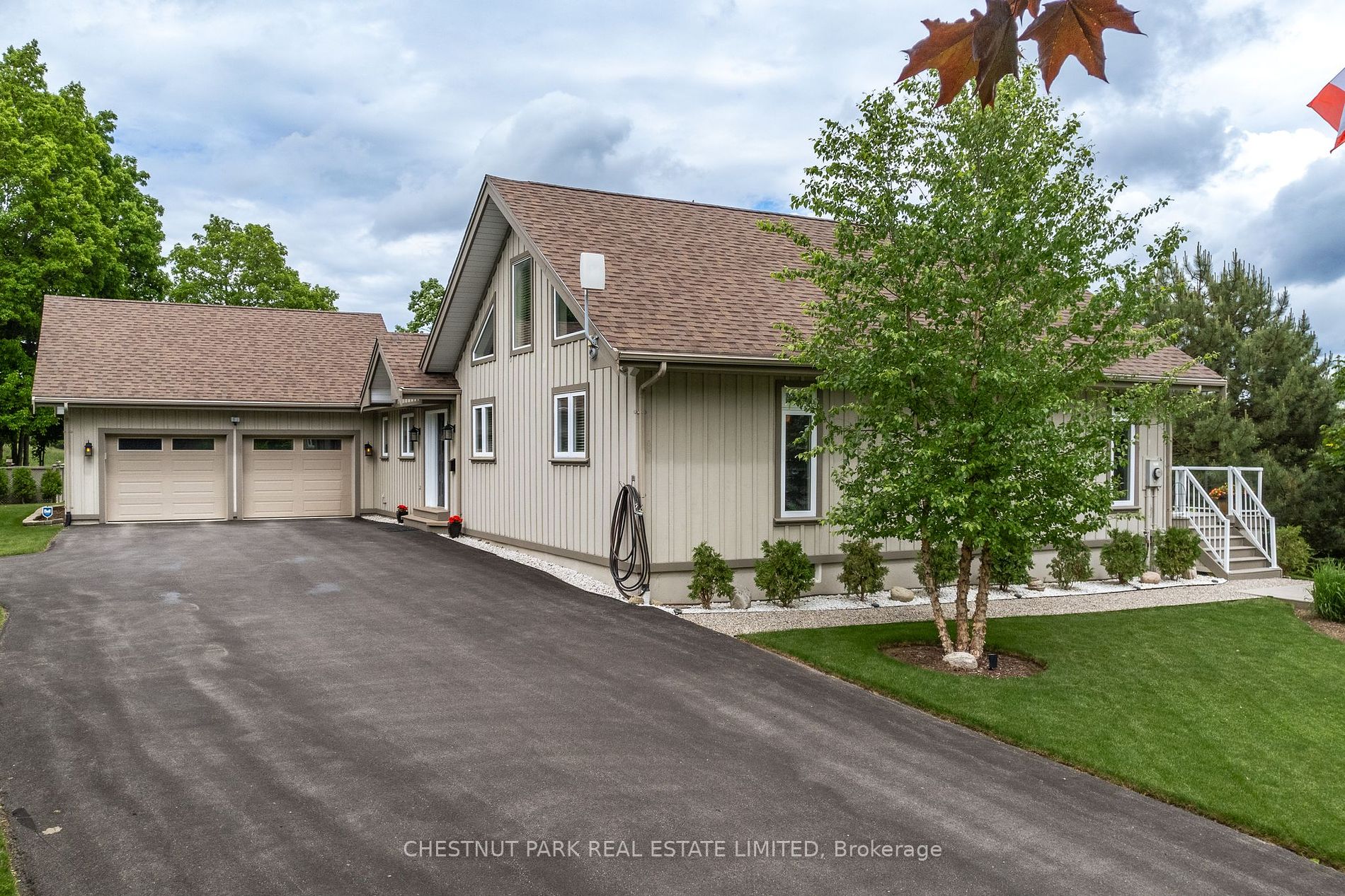 43 Smiths Bay Ave