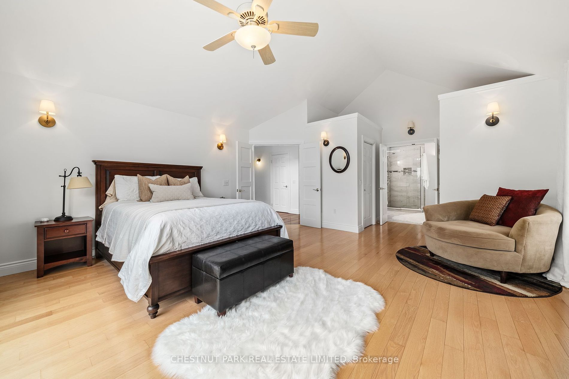 43 Smiths Bay Ave