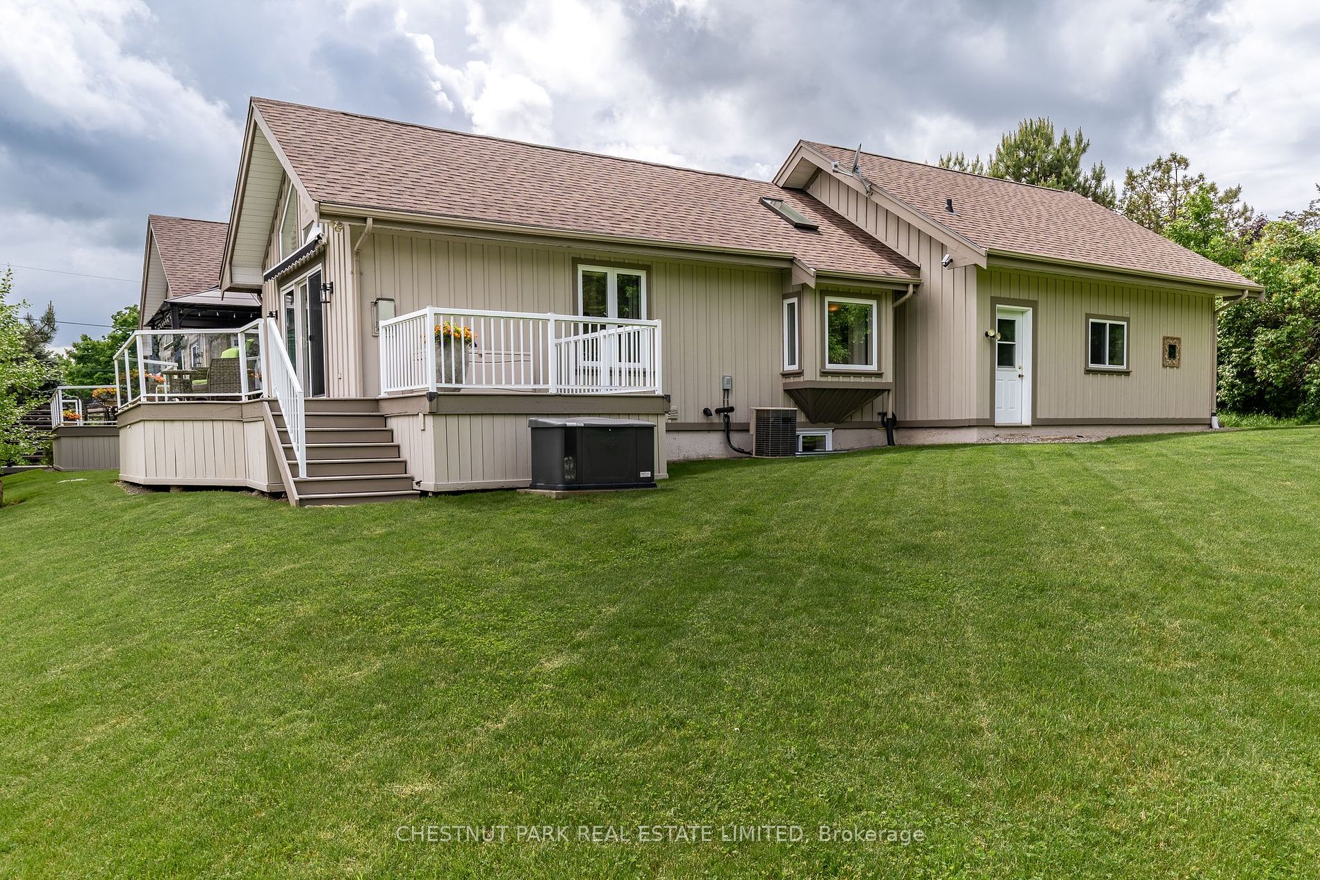 43 Smiths Bay Ave