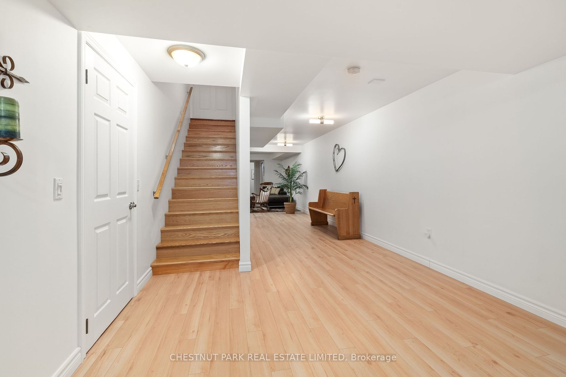 43 Smiths Bay Ave