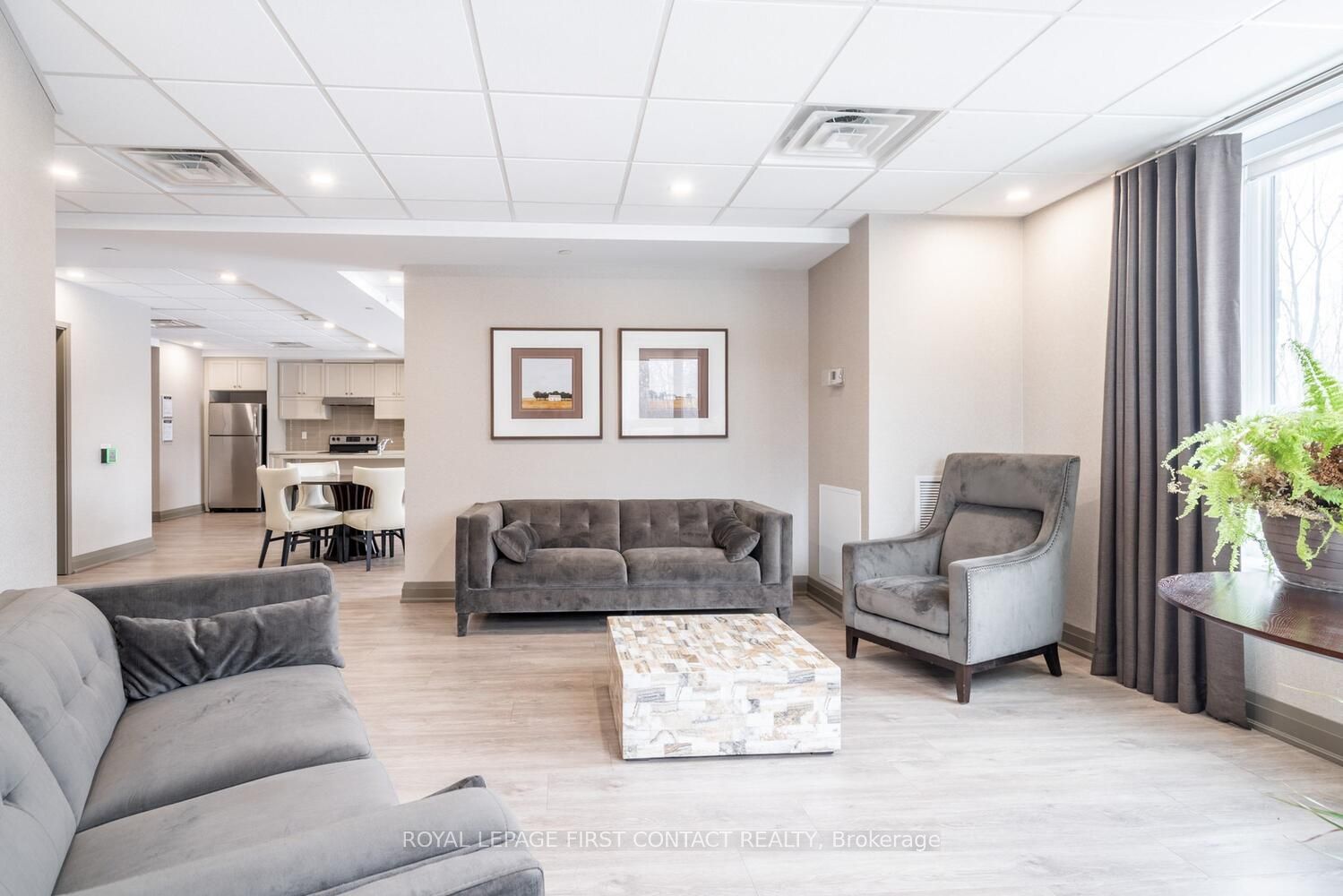 125 Shoreview Pl, #404