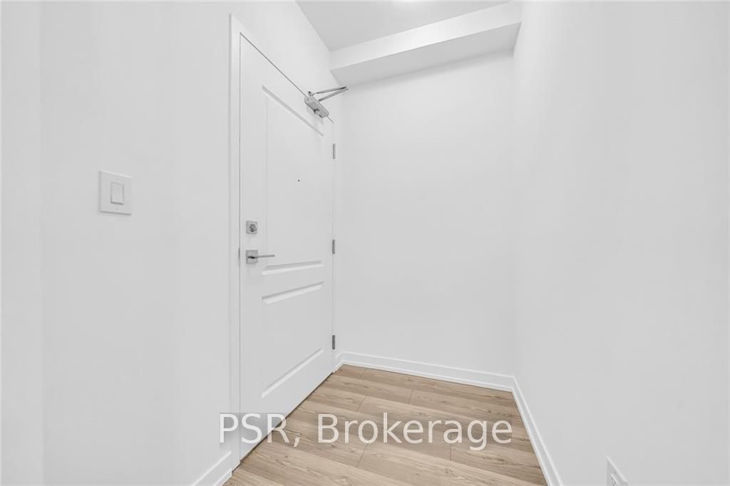 450 DUNDAS St E, #1213