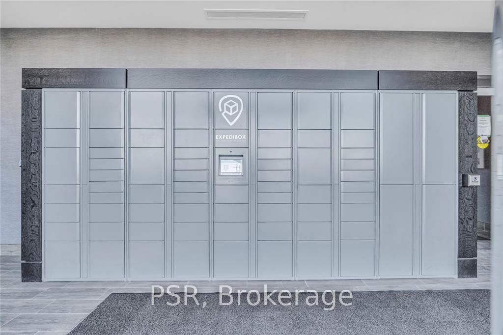 450 DUNDAS St E, #1213