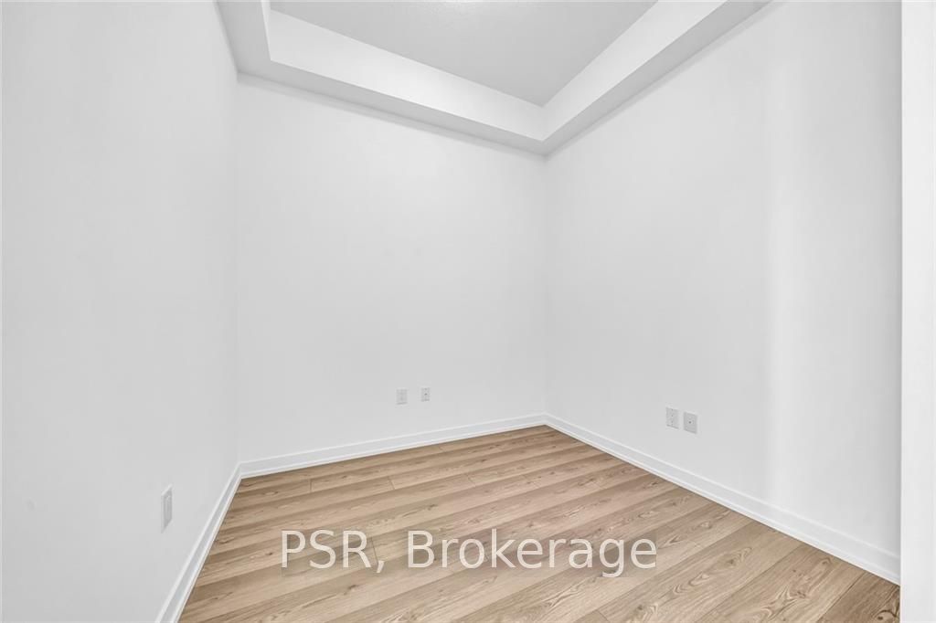 450 DUNDAS St E, #1213
