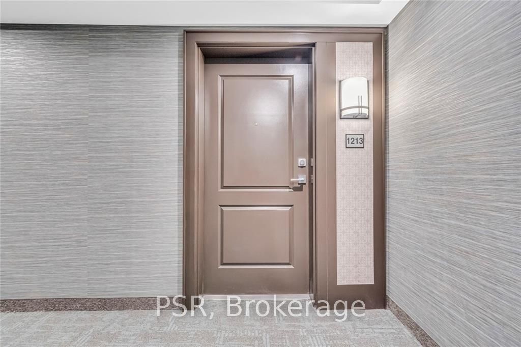450 DUNDAS St E, #1213
