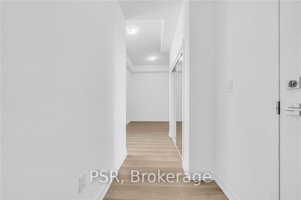 450 DUNDAS St E, #1213
