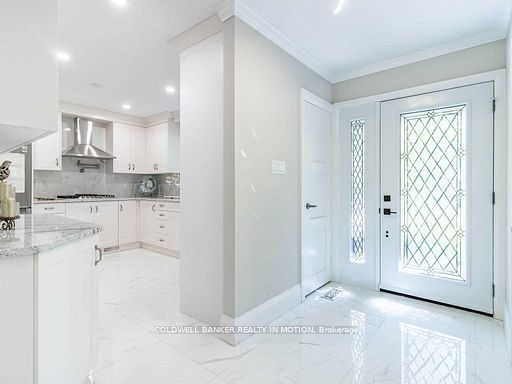 248 Robina Rd