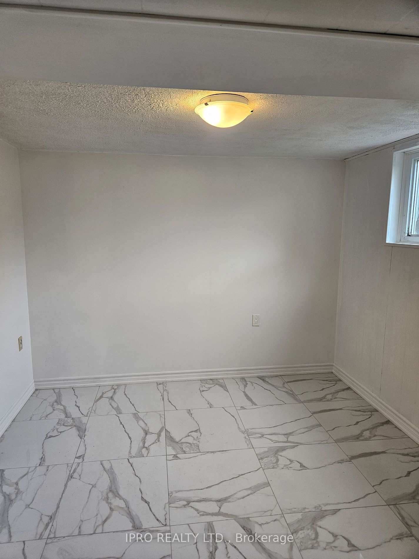 115 Deerhurst Road #Bsmt
