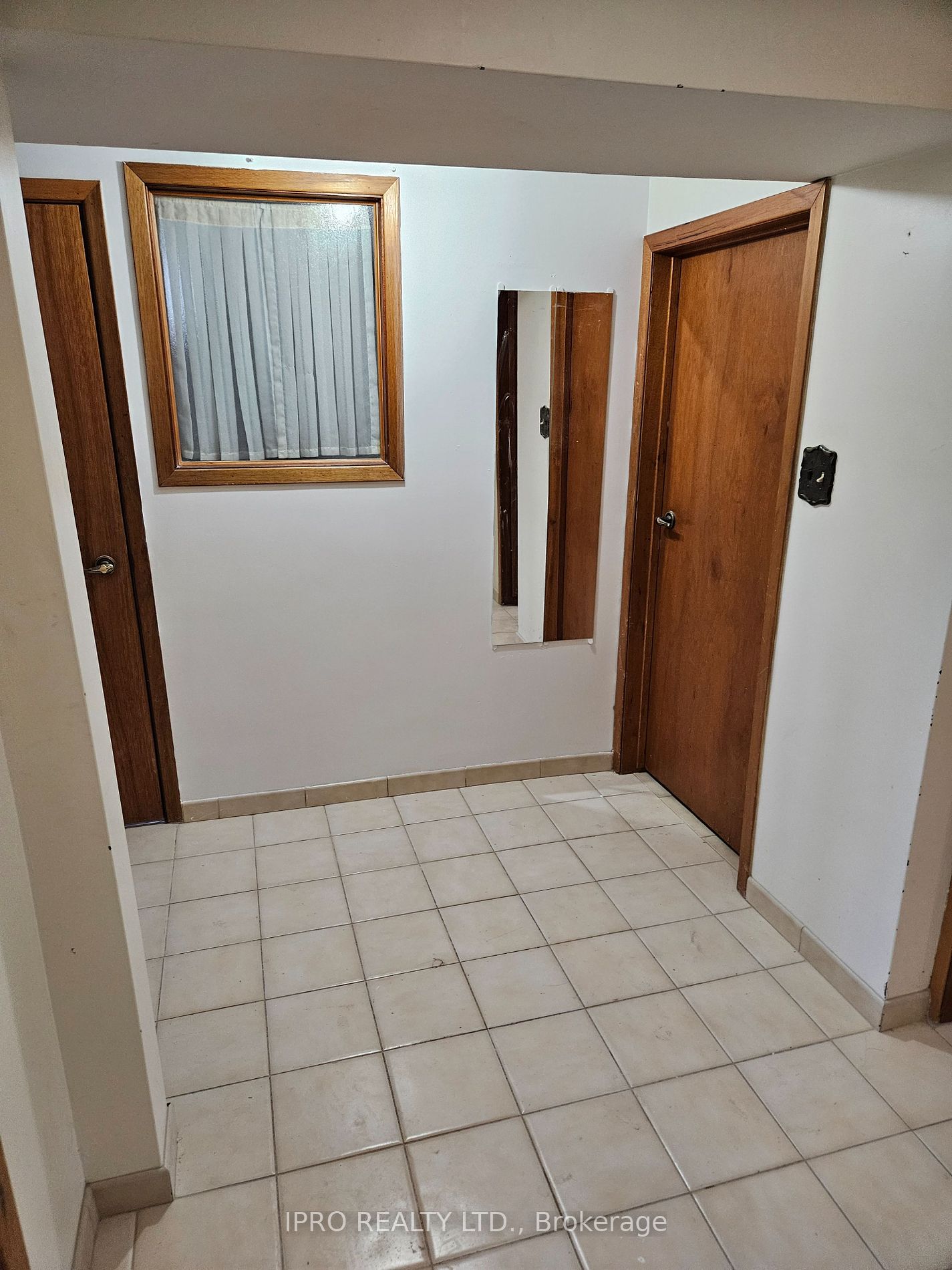 115 Deerhurst Road #Bsmt