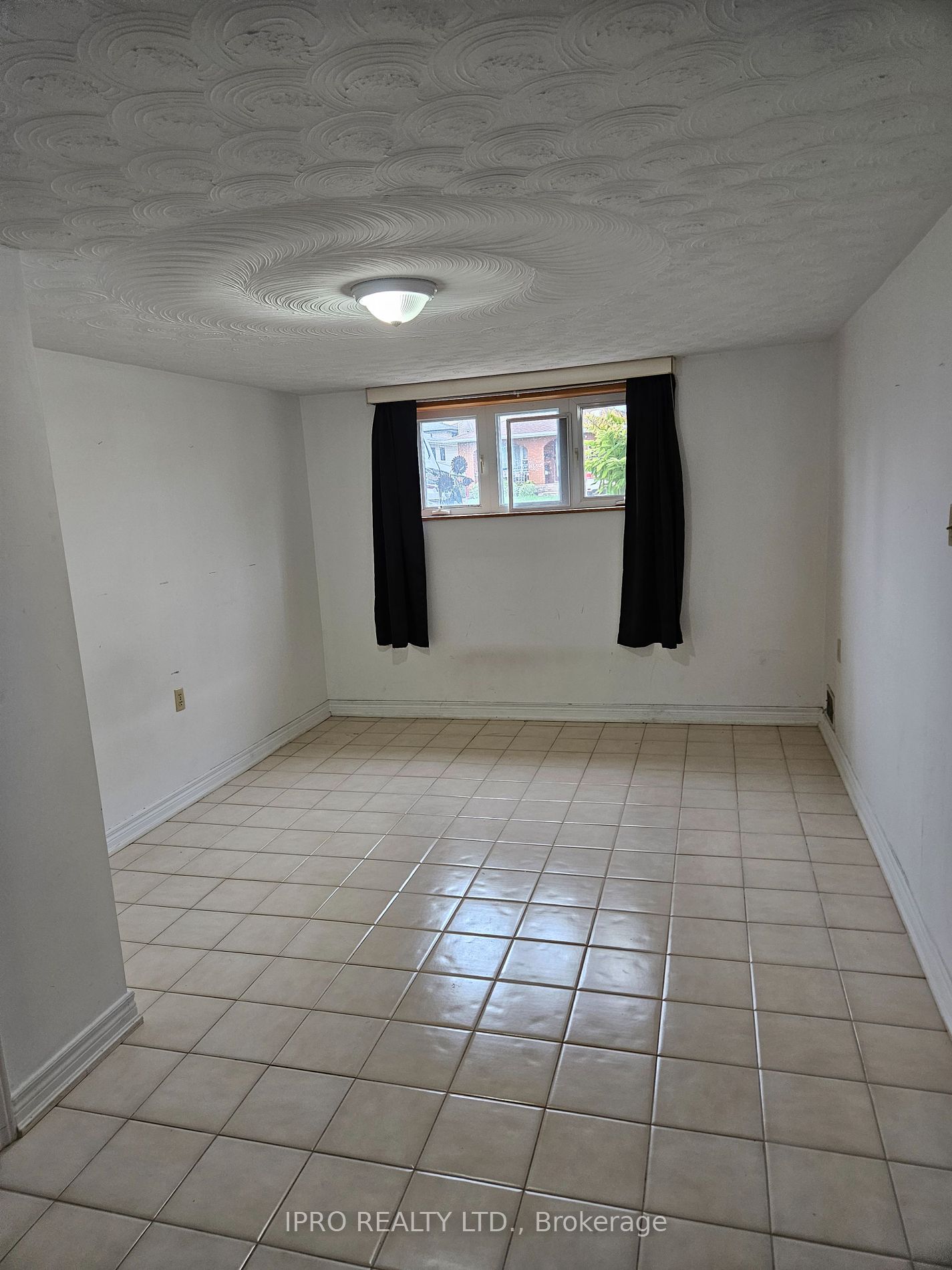 115 Deerhurst Road #Bsmt