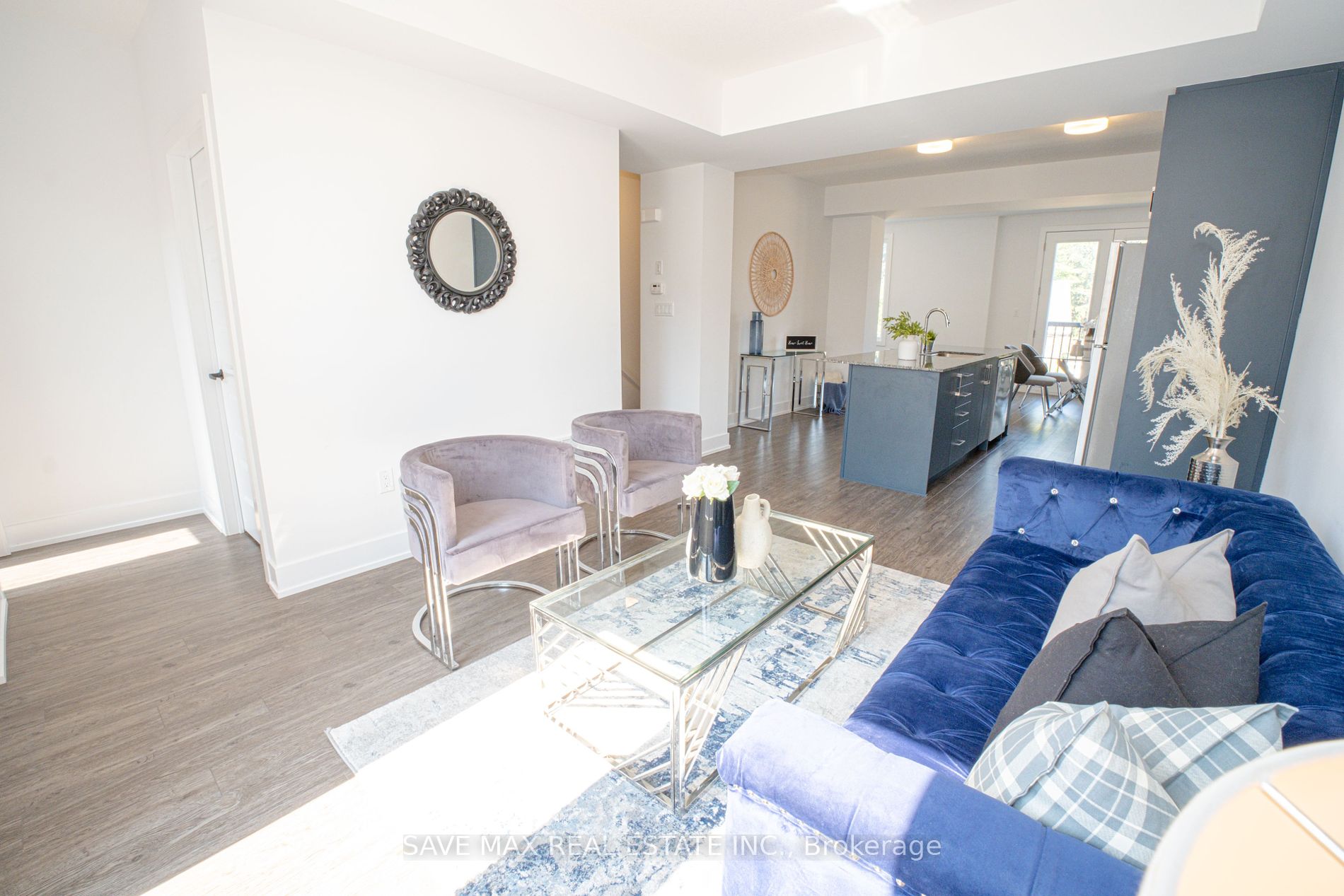99 Roger St, #18