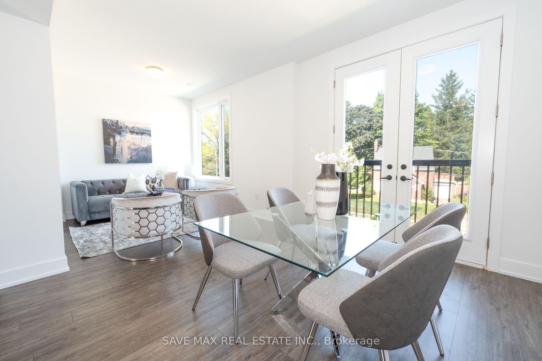 99 Roger St, #18