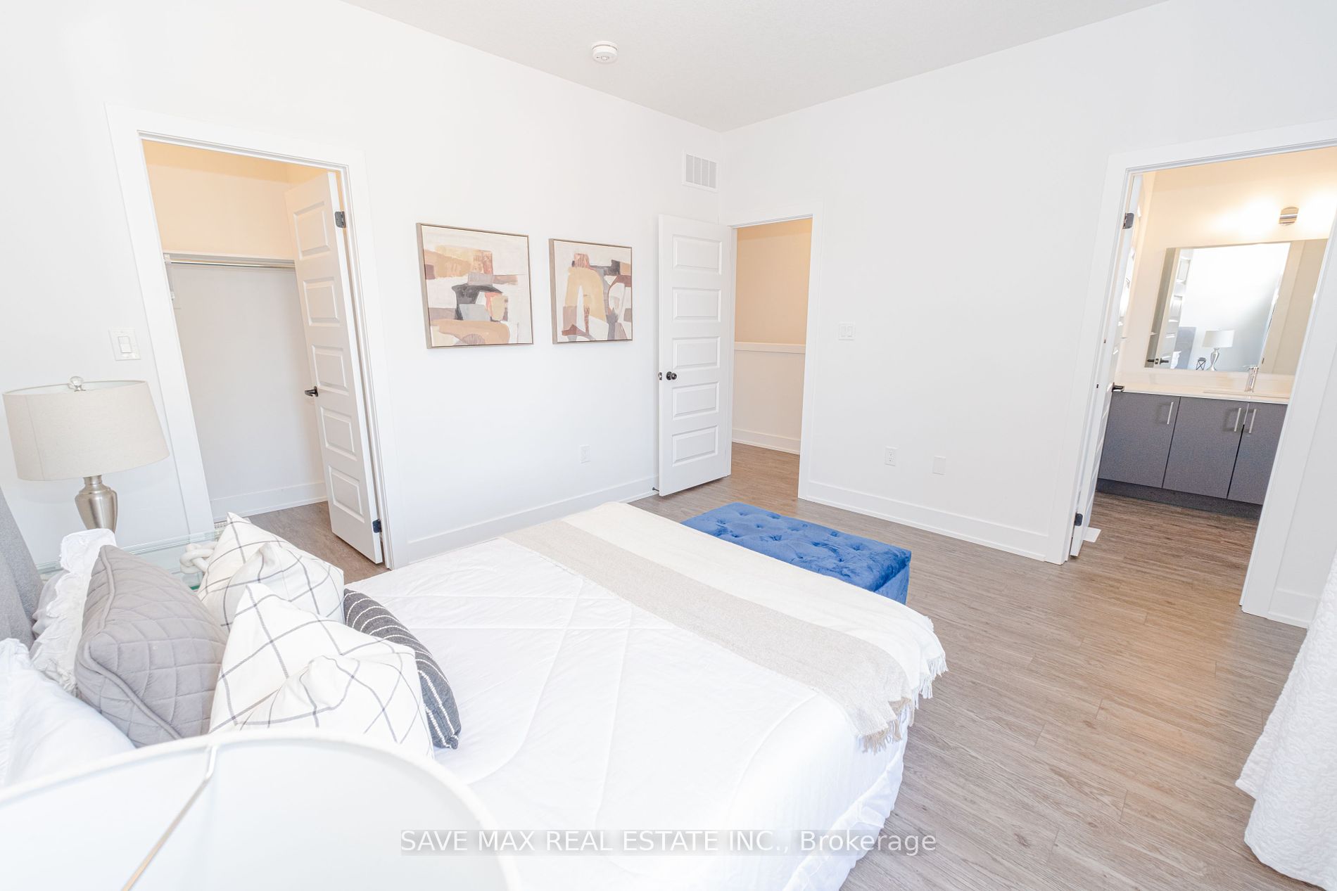 99 Roger St, #18