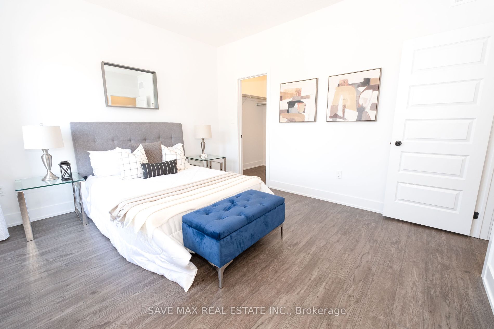 99 Roger St, #18