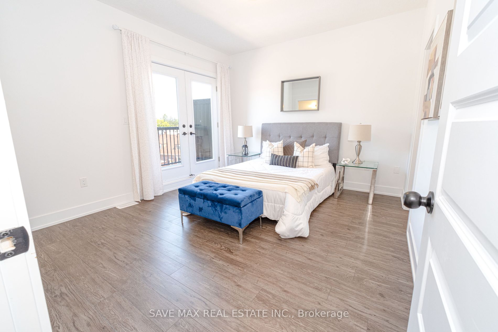 99 Roger St, #18