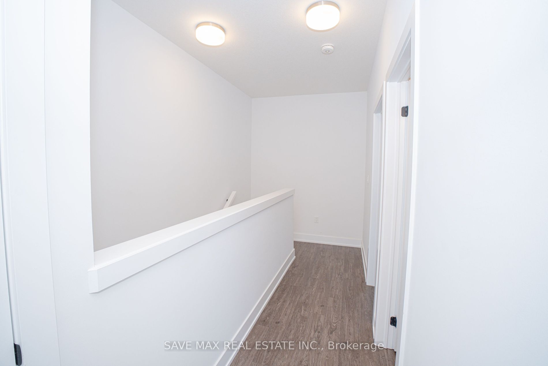 99 Roger St, #18
