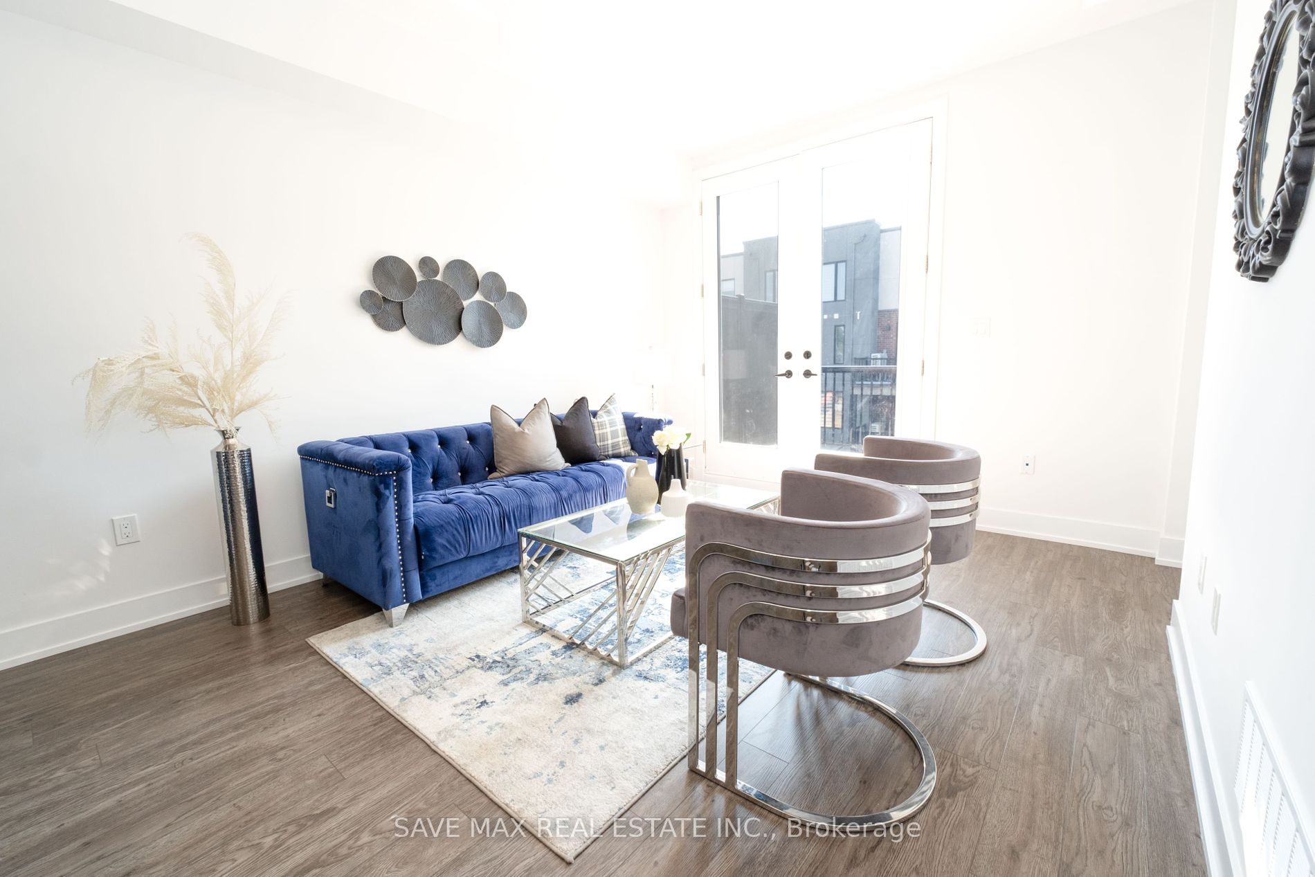 99 Roger St, #18