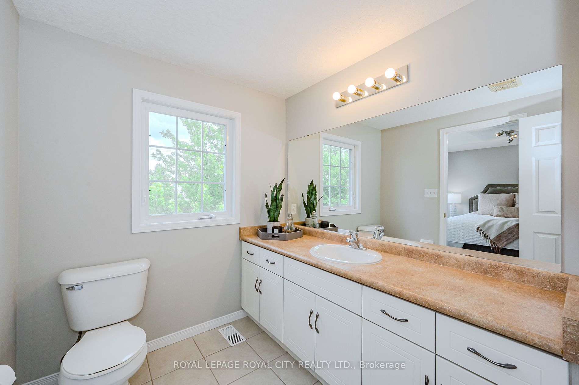 173 Clair Rd W