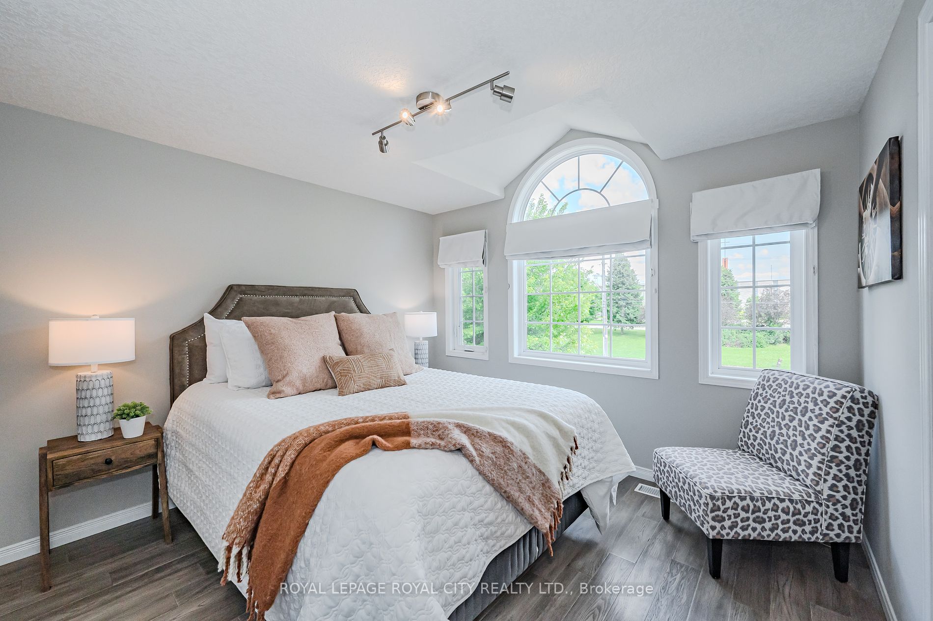 173 Clair Rd W