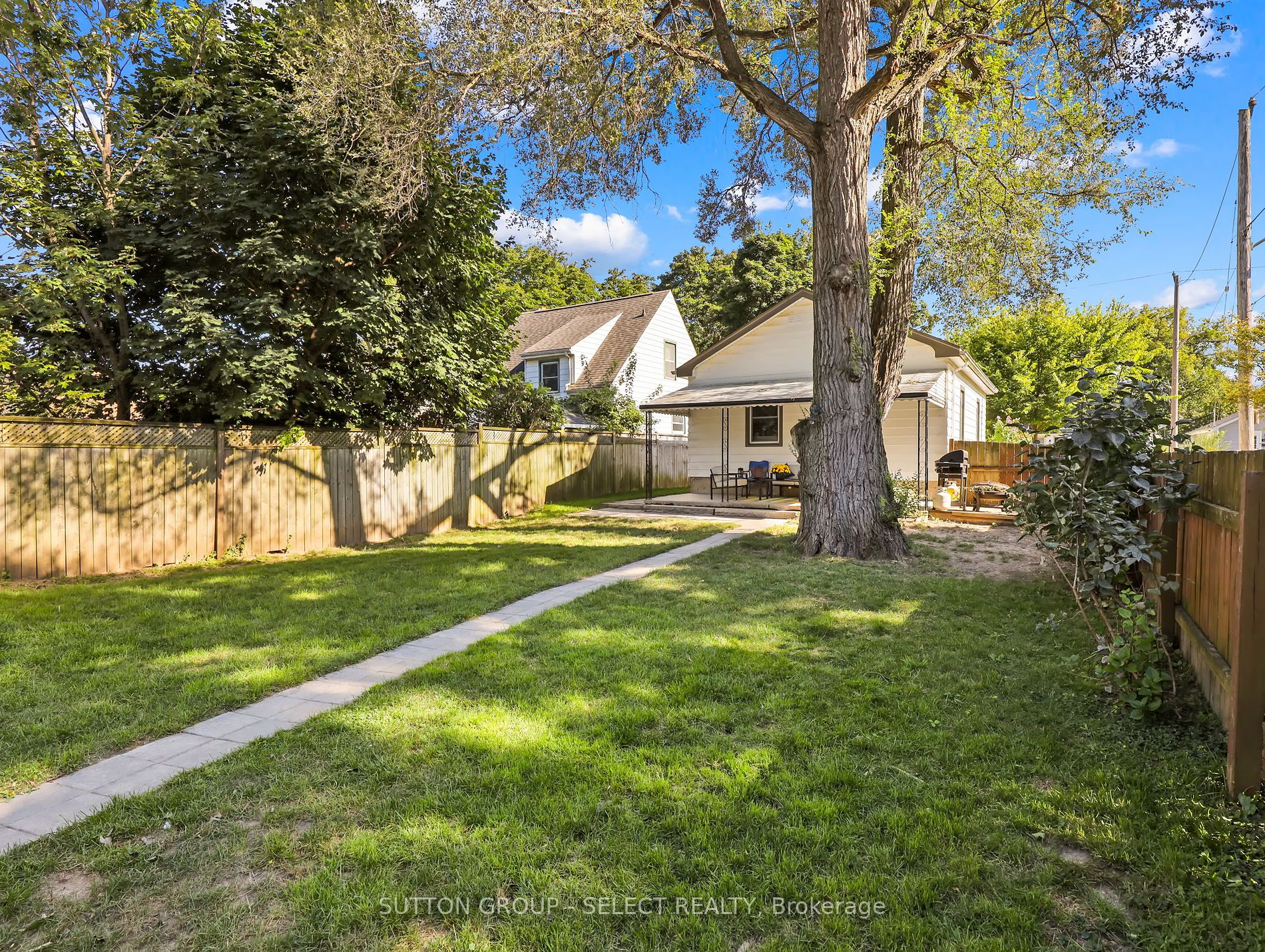 1240 Wilton Ave