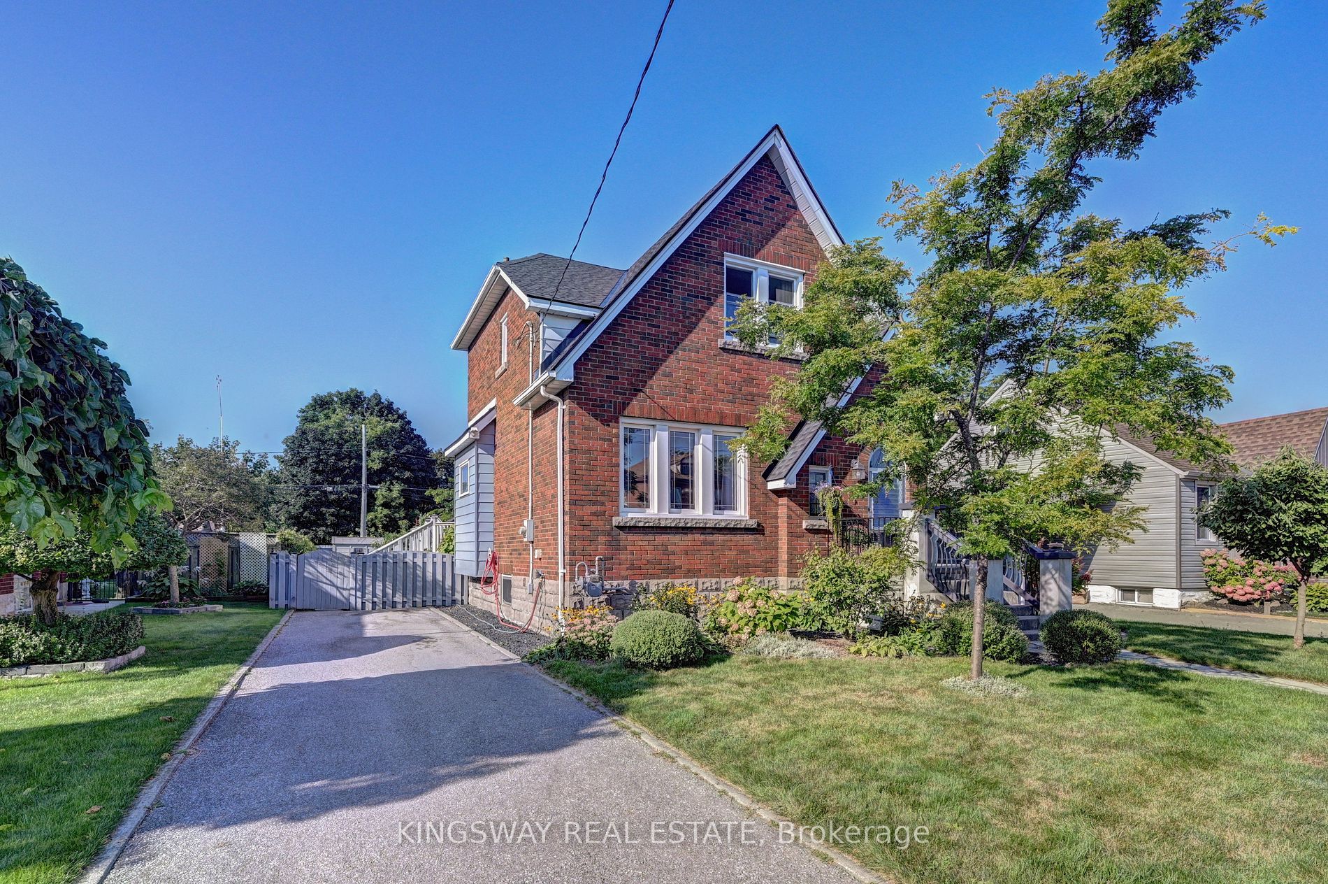 36 Portland St